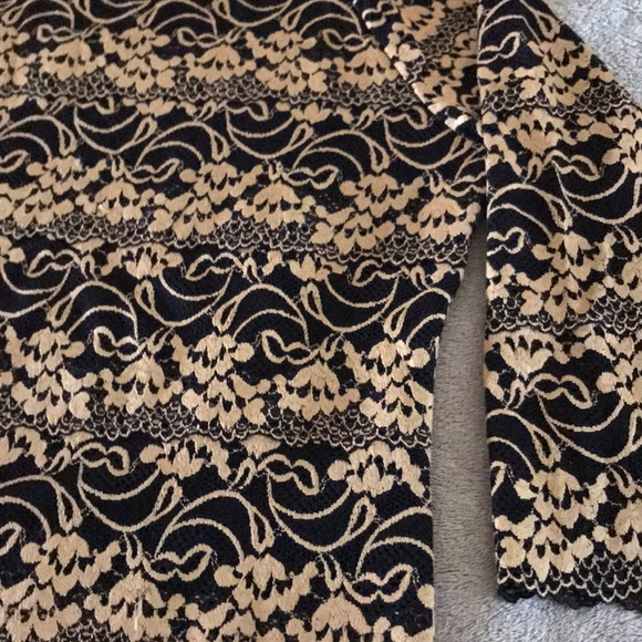 Blushe Embroidered 3/4 sleeve boat neck blouse - Picture 3 of 8